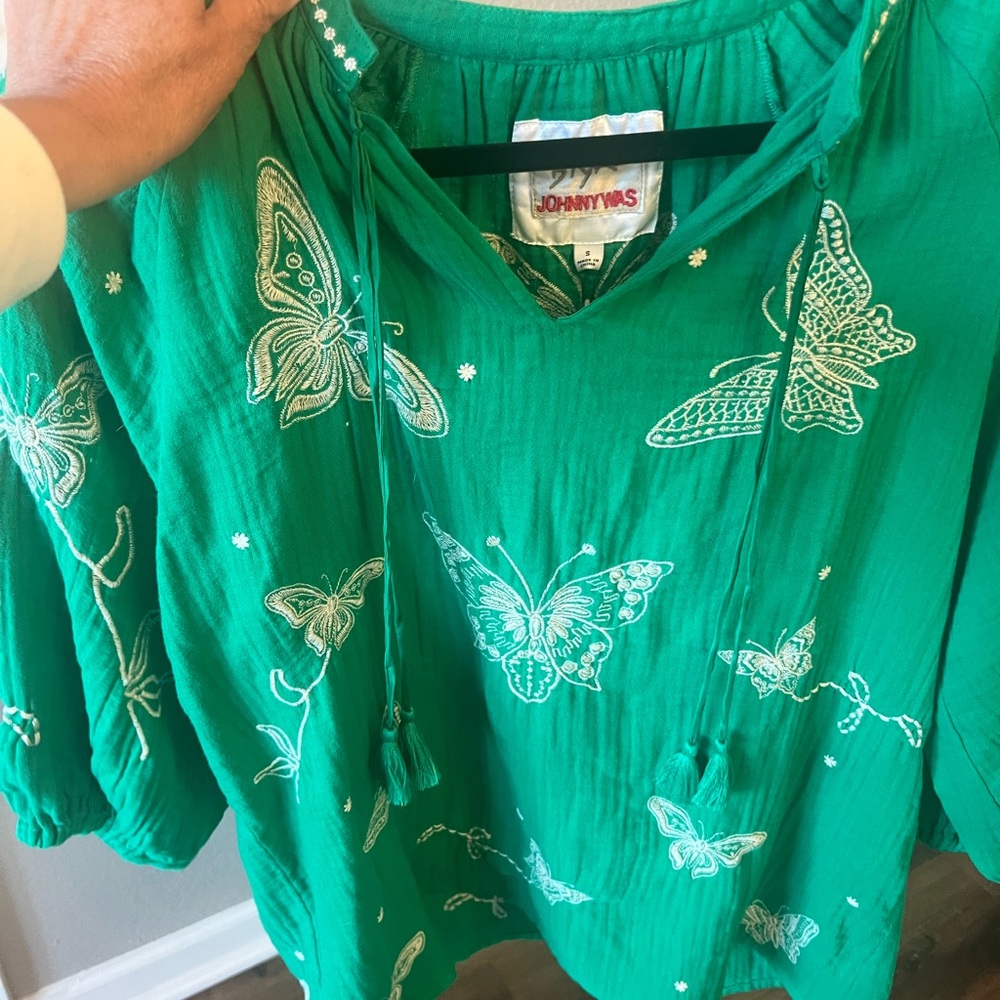 Johnny Was Green Boxy Blouse with Relaxed Fit - Picture 3 of 4